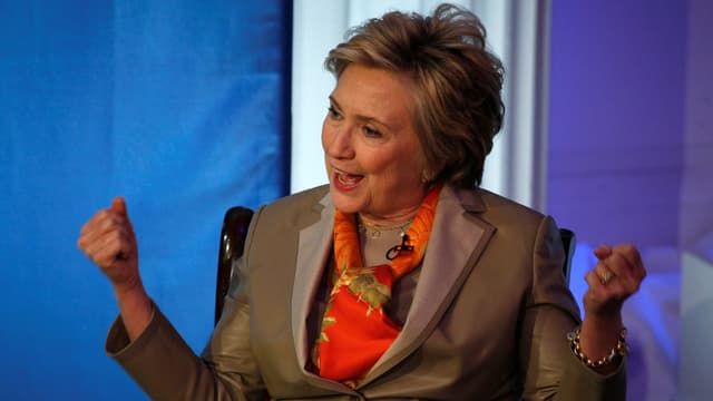 Clinton erklärt ihre Wahlniederlage: Journalist Arndt Peltner schätzt ihren Auftritt ein