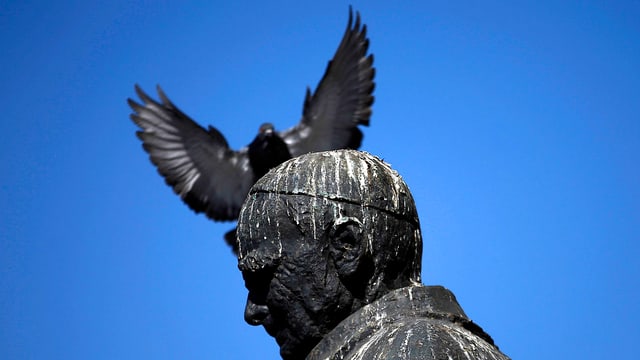 Statue des Kardinals Jose Maria Caro Statue des Kardinals Jose Maria Caro