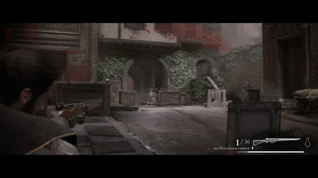 Ein Fadenkreuz, Name und Ladezustand der Waffe, leicht rot eingefärbter Bildschirm, weil angeschlagen. Ein Fadenkreuz, Name und Ladezustand der Waffe, leicht rot eingefärbter Bildschirm, weil angeschlagen.