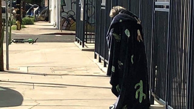 Obdachloser im Skid-Row-Quartier in San Francisco. Obdachloser im Skid-Row-Quartier in San Francisco.