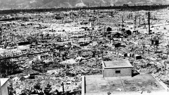 Aufnahme des zerstörten Hiroshimas. Aufnahme des zerstörten Hiroshimas.