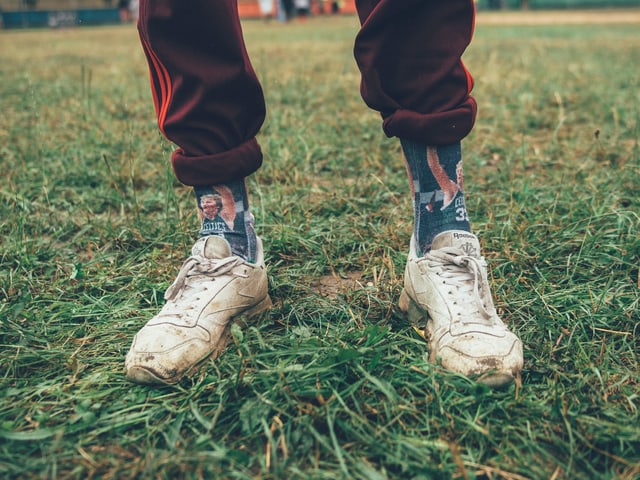 dreckige Sneakers dreckige Sneakers