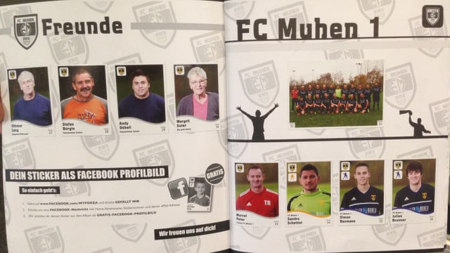 Nahaufnahme des Sammelhefts des FC Muhen mit einigen Spielern und Freunden des Vereins Nahaufnahme des Sammelhefts des FC Muhen mit einigen Spielern und Freunden des Vereins