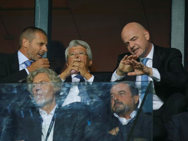 Uefa-Präsident Alexander Ceferin (l.) und sein Fifa-Pendant Gianni Infantino (r.) Uefa-Präsident Alexander Ceferin (l.) und sein Fifa-Pendant Gianni Infantino (r.)