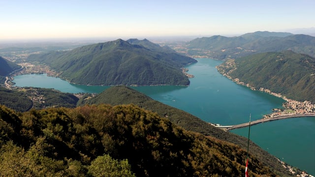 Monte San Giorgio im Tessin. Monte San Giorgio im Tessin.