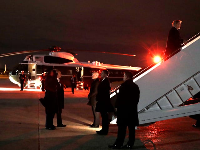 Trump steigt ein. Trump steigt ein.