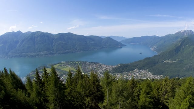 Blick auf Berge und Täler Blick auf Berge und Täler