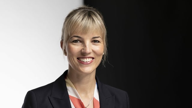 Die St. Gallerin Diana Gutjahr bleibt dabei: Priorität hat der Stahl- und Metallbaubetrieb in Romanshorn, den sie zusammen mit ihrem Ehemann führt. Die St. Gallerin Diana Gutjahr bleibt dabei: Priorität hat der Stahl- und Metallbaubetrieb in Romanshorn, den sie zusammen mit ihrem Ehemann führt.
