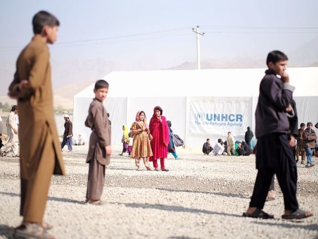 Vertriebene im UNHCR-Lager Vertriebene im UNHCR-Lager