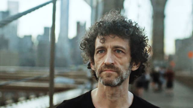 Video «Maestras – der lange Weg der Dirigentinnen ans Pult» abspielen Video «Maestras – der lange Weg der Dirigentinnen ans Pult» abspielen