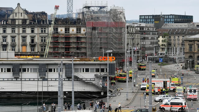 Abgebranntes Gebäude beim Züricher Hauptbahnhof. Abgebranntes Gebäude beim Züricher Hauptbahnhof.