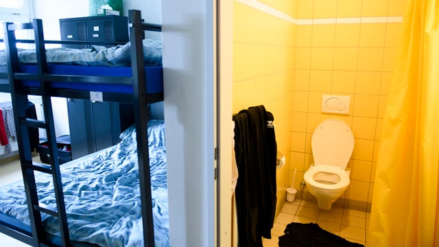 Etagenbett und WC Etagenbett und WC