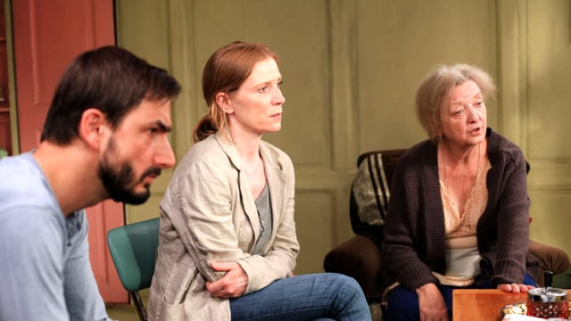 Sohn, Tochter und Mutter «Rosie». Sohn, Tochter und Mutter «Rosie».