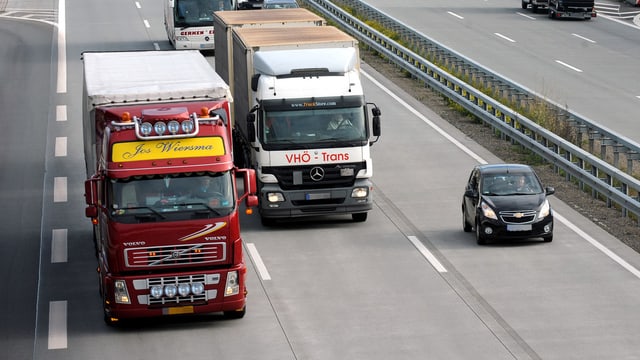 Symbolbild LKW Symbolbild LKW