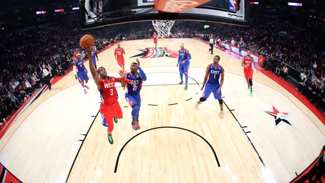 Chris Paul erzielt 2 seiner 20 Punkte. Chris Paul erzielt 2 seiner 20 Punkte.