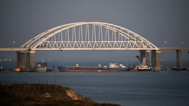 Die Krimbrücke. Die Krimbrücke.
