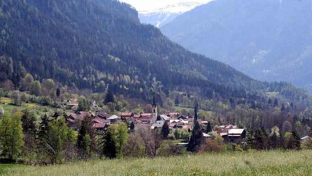 Das Dorf Almens. Das Dorf Almens.