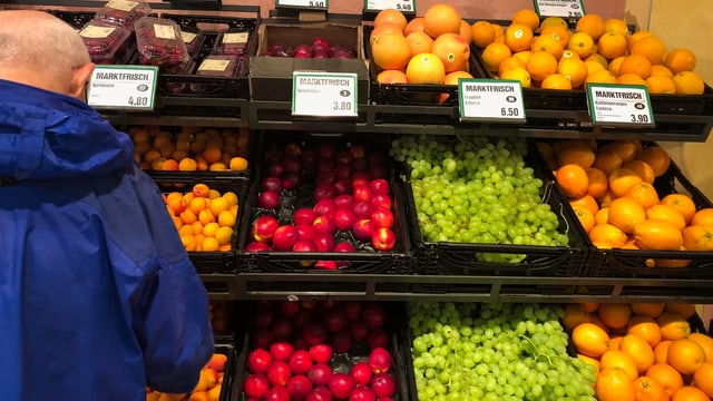 Schwarze Gemüselkisten aus der Migros Schwarze Gemüselkisten aus der Migros