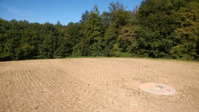Eine Fläche mit Dreck Eine Fläche mit Dreck
