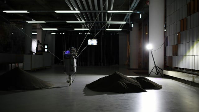 Eine Roboter-Installation im MuDA Eine Roboter-Installation im MuDA