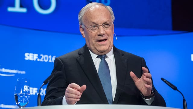 Bundespräsident Johann Schneider-Ammann hält eine Rede. Bundespräsident Johann Schneider-Ammann hält eine Rede.