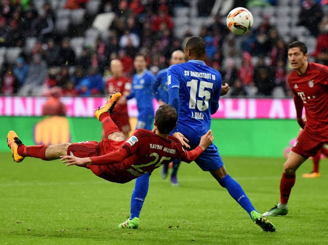 Thomas Müller trifft spektakulär