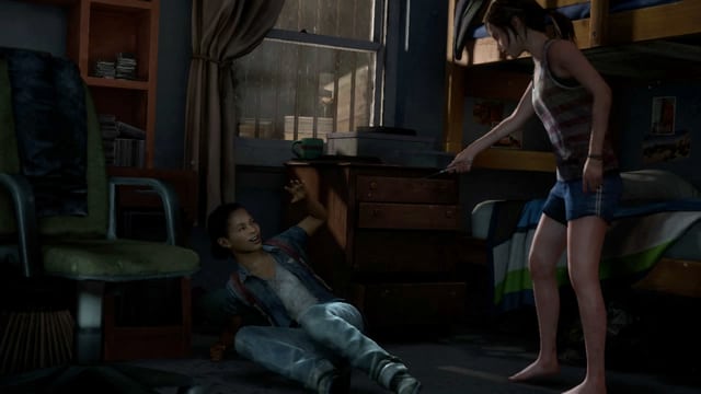 Riley am Boden, Ellie bedroht sie mit einem Messer. Riley am Boden, Ellie bedroht sie mit einem Messer.