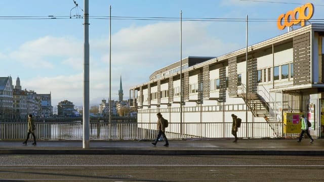 Das umstrittenste Gebäude der Stadt Zürich. Das Globus-Provisorium beim Bahnhof. Das umstrittenste Gebäude der Stadt Zürich. Das Globus-Provisorium beim Bahnhof.