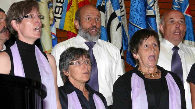 maletg simbolic: Las preperativas per la festa van tenor giavisch. maletg simbolic: Las preperativas per la festa van tenor giavisch.