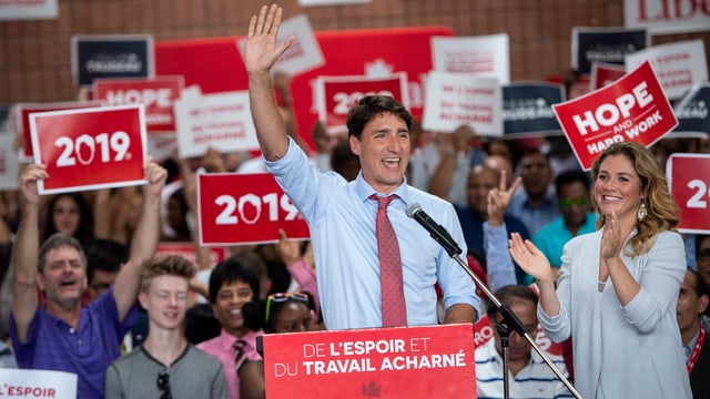 Justin Trudeau vor Anhängern. Justin Trudeau vor Anhängern.
