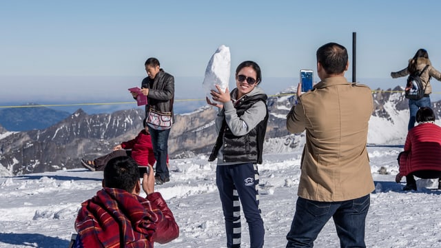 Touristen aus China auf dem Titlis. Touristen aus China auf dem Titlis.