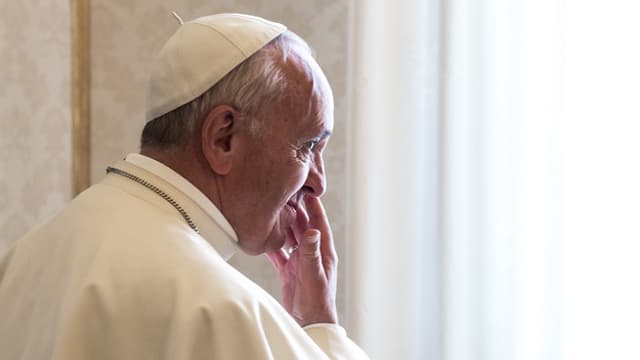 Papa Francestg, il parsura da la Baselgia catolica. Papa Francestg, il parsura da la Baselgia catolica.