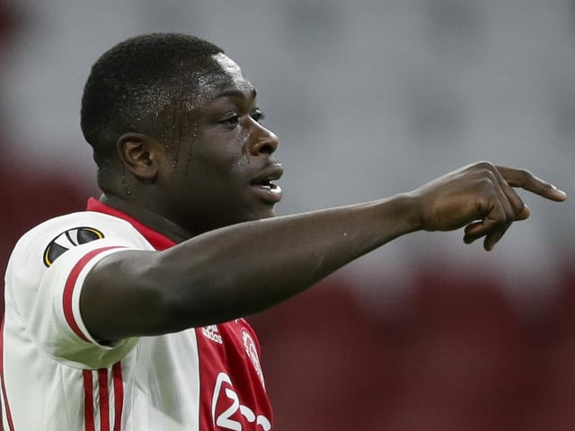Brian Brobbey auf dem Spielfeld. Brian Brobbey auf dem Spielfeld.