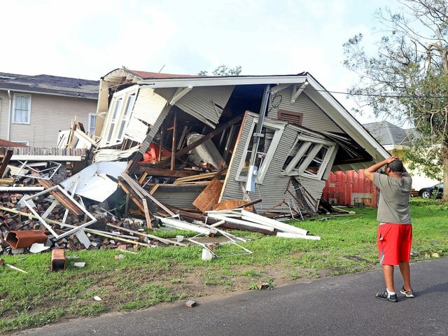 Homeowner Dartanian Stovall crawled to safety when his home in New Orleans, Louisiana, collapsed
