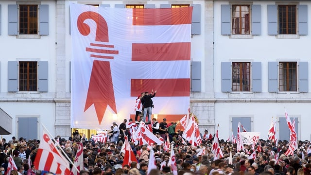 Abstimmungsfeier in Moutier. Abstimmungsfeier in Moutier.