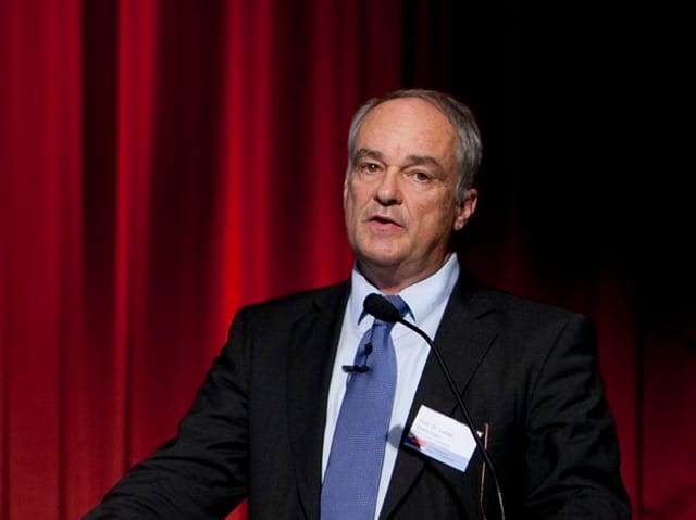 Lucas Bretschger Professor für Ressourcen-Ökonomie an der ETH Zürich Lucas Bretschger Professor für Ressourcen-Ökonomie an der ETH Zürich
