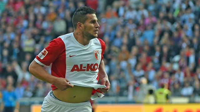 Raul Bobadilla hat Augsburg mit seinem Tor zum ersten Saisonsieg geschossen. Raul Bobadilla hat Augsburg mit seinem Tor zum ersten Saisonsieg geschossen.