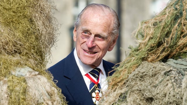 Royal - Veilchen auf Auslandsreise: Ganz England in Sorge um Prinz Philip - Glanz & Gloria - SRF