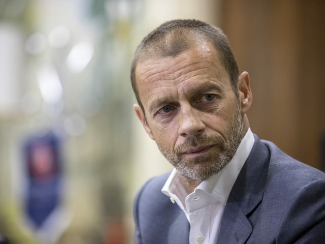 Der Uefa-Präsident fände auch die Idee einer «Luxussteuer» für Vereine, die sich nicht an die Finanzregeln halten, «interessant». Der Uefa-Präsident fände auch die Idee einer «Luxussteuer» für Vereine, die sich nicht an die Finanzregeln halten, «interessant».