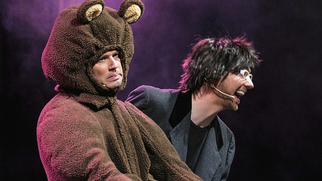 Jonny und Manu in Verkleidung. Jonny und Manu in Verkleidung.