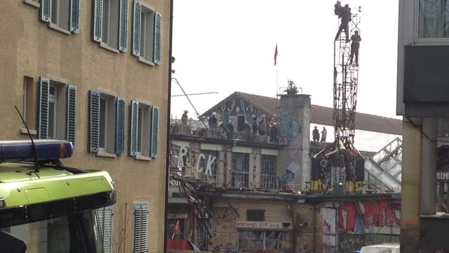 Razzia in der Binz - ein Augenschein vor Ort (Christian Brunner, 5.3.13) Razzia in der Binz - ein Augenschein vor Ort (Christian Brunner, 5.3.13)