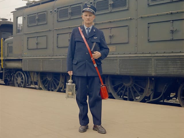 Foto eines Zugführers. Foto eines Zugführers.