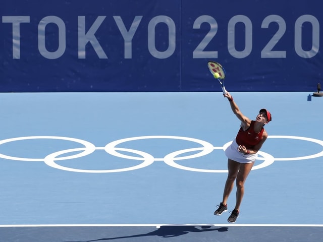 Bencic schlägt auf. Bencic schlägt auf.