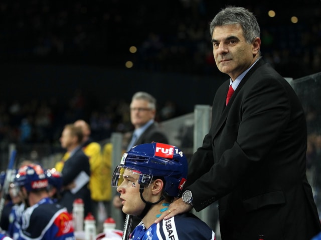 ZSC-Teamarzt Gery Büsser (mit Chris Baltisberger) ZSC-Teamarzt Gery Büsser (mit Chris Baltisberger)