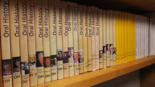 Sammlung von rund 40 DVDs. Sammlung von rund 40 DVDs.