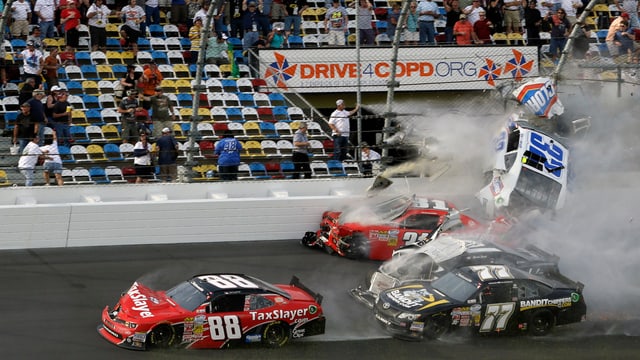 Unfall bei Nascar-Rennen. Unfall bei Nascar-Rennen.