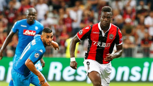 Der italienische Fussballer Mario Balotelli. Der italienische Fussballer Mario Balotelli.
