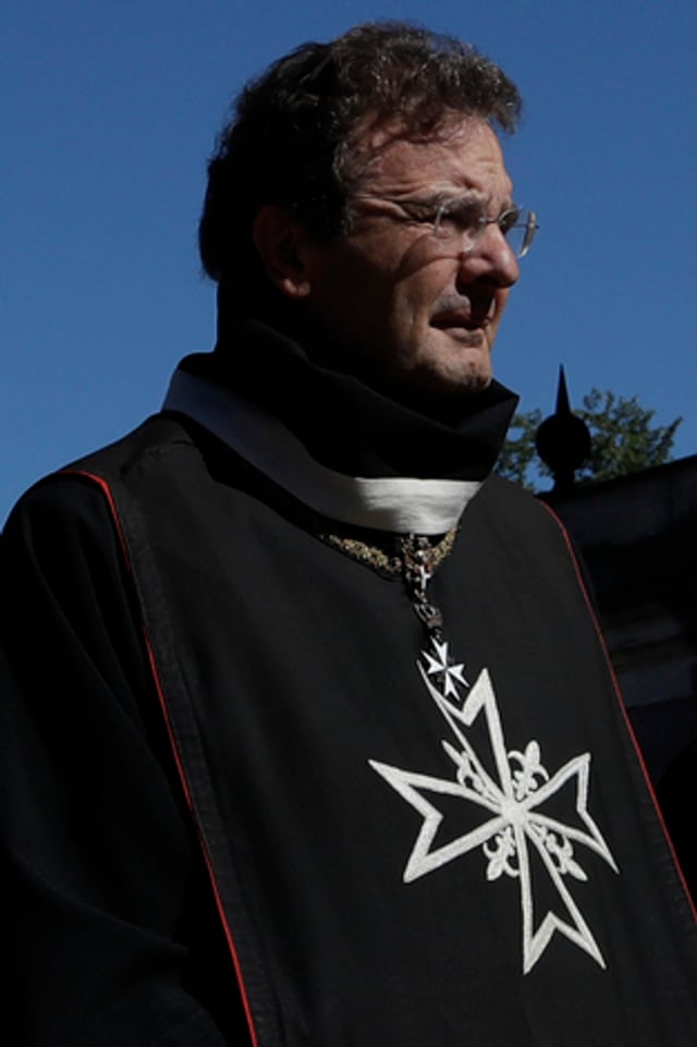 Albrecht von Boeselager in Ordenstracht. Albrecht von Boeselager in Ordenstracht.