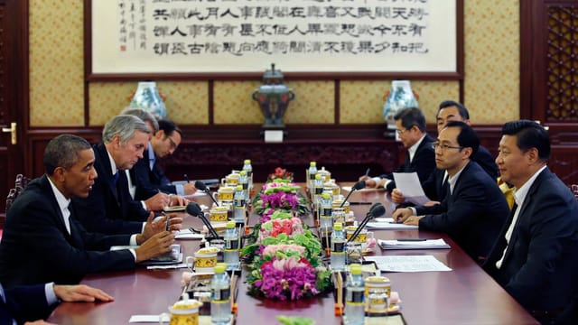 Chinas Staatschef Xi Jinping und US-Präsident Barack Obama am Apec-Gipfel. Chinas Staatschef Xi Jinping und US-Präsident Barack Obama am Apec-Gipfel.