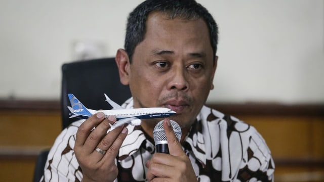 Lion-Air-Flug 610: Nurcahyo Utomo präsentierte in Jakarta den Abschlussbericht zum Absturz der Boeing 737 Max. Lion-Air-Flug 610: Nurcahyo Utomo präsentierte in Jakarta den Abschlussbericht zum Absturz der Boeing 737 Max.
